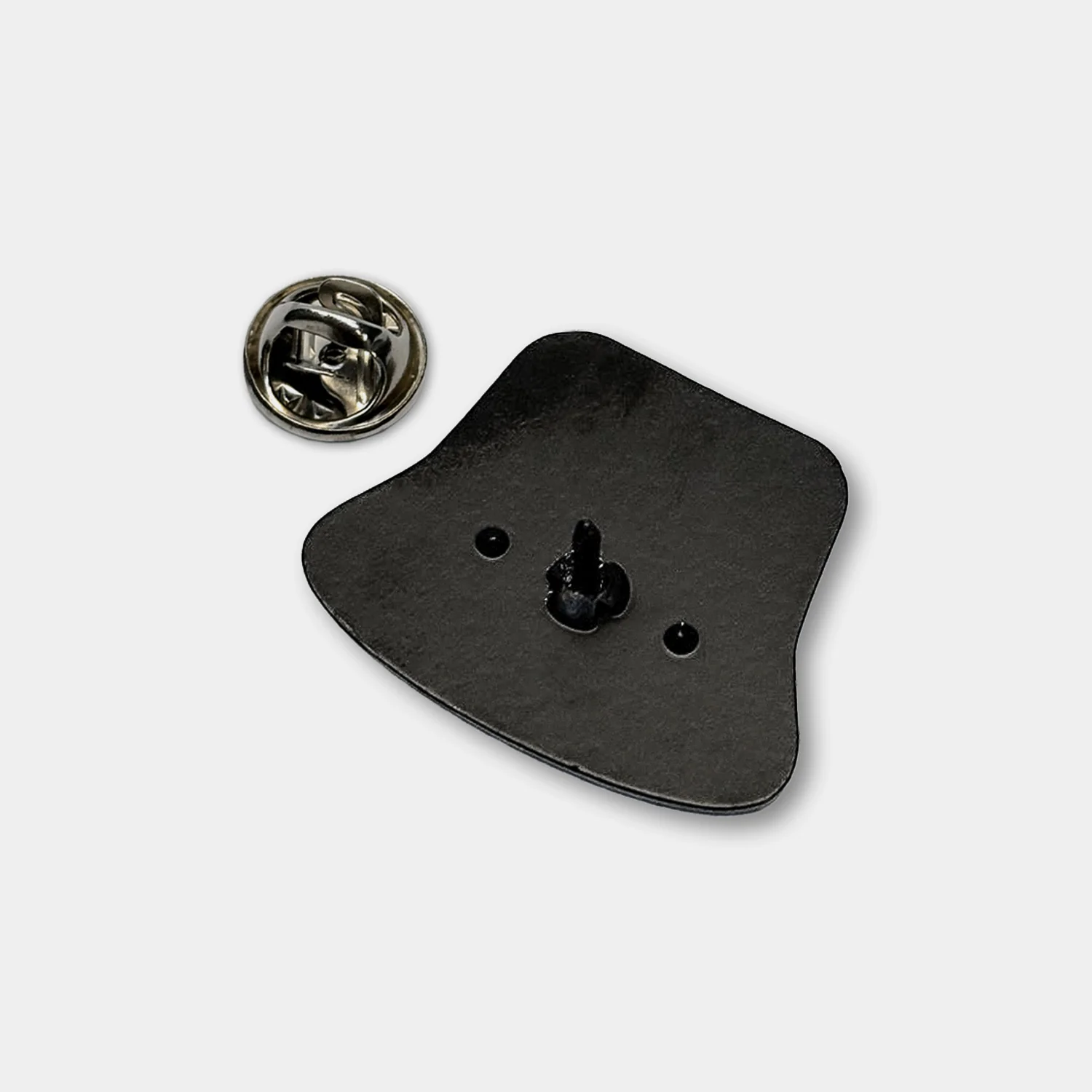 Tilley Adventure Club Hat Pin - Image 5